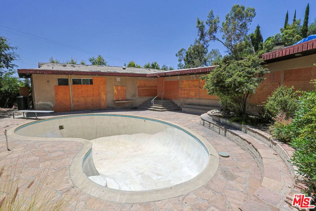 Los Angeles, CA 90069,1771 N Crescent Heights BLVD