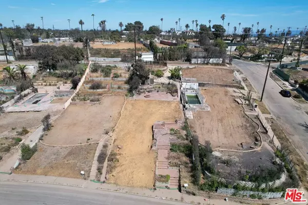 Pacific Palisades, CA 90272,604 Haverford AVE