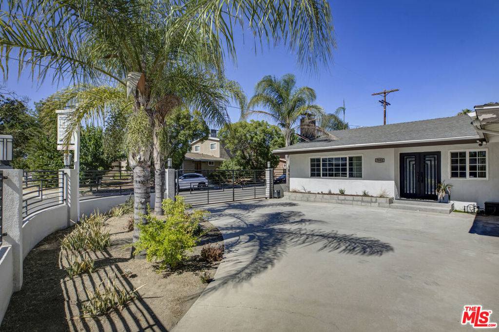 Panorama City, CA 91402,7932 Allott AVE
