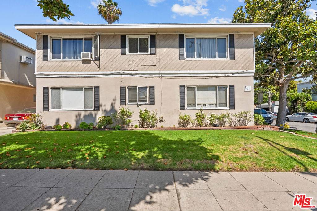 Beverly Hills, CA 90211,272 S Doheny DR