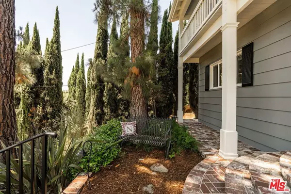 La Crescenta, CA 91214,3411 Markridge RD