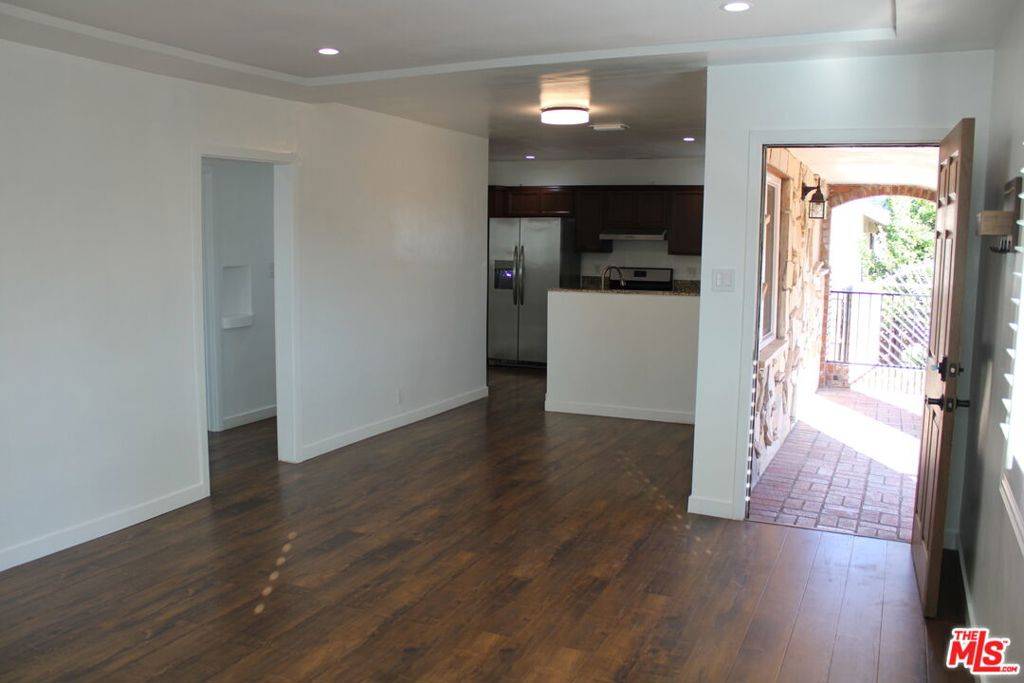 Sylmar, CA 91342,12318 San Fernando RD
