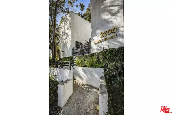 Venice, CA 90291,2500 Abbot Kinney BLVD #25