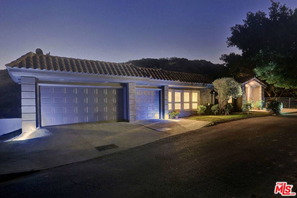 3636 Camino De La Cumbre, Sherman Oaks, CA 91423