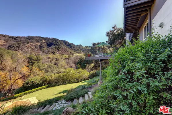 Sherman Oaks, CA 91423,3636 Camino De La Cumbre