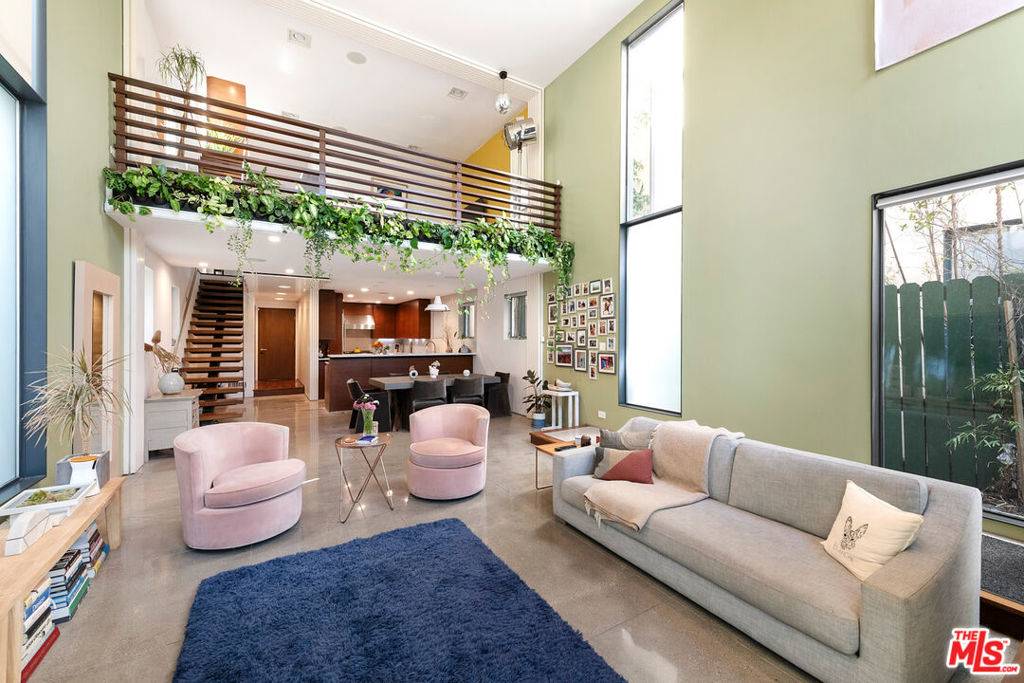 Venice, CA 90291,417 Venice WAY