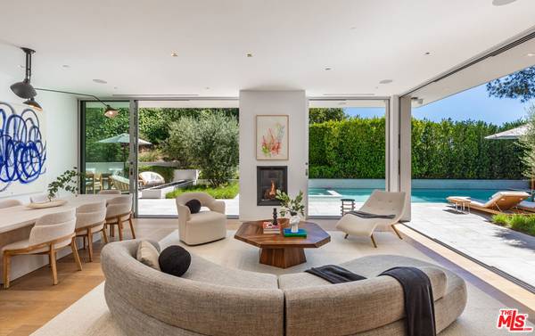 Beverly Hills, CA 90210,9011 Alto Cedro DR