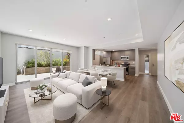 West Hollywood, CA 90046,1223 N Hayworth AVE #4