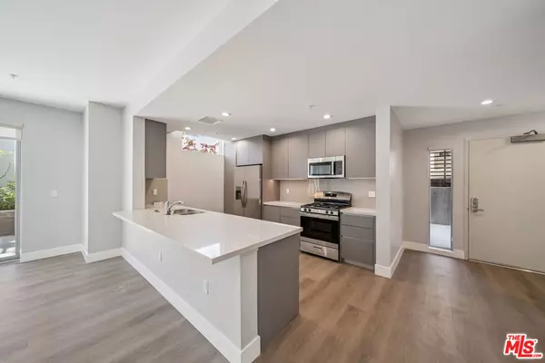 West Hollywood, CA 90046,1223 N Hayworth AVE #4