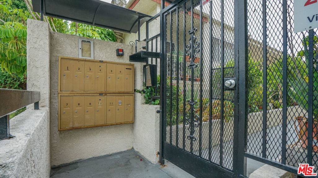 Glendale, CA 91205,427 Lincoln AVE