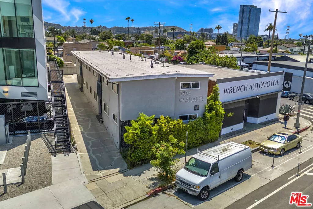 Los Angeles, CA 90016,5614 W Adams BLVD