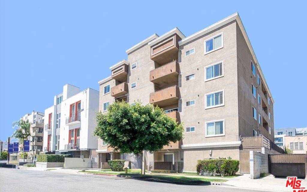 1029 S Hobart BLVD #203, Los Angeles, CA 90006