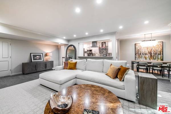 1015 N Kings RD #110, West Hollywood, CA 90069