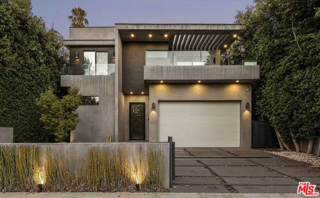 742 N Cherokee, Los Angeles, CA 90038
