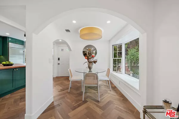 West Hollywood, CA 90069,9024 Keith AVE