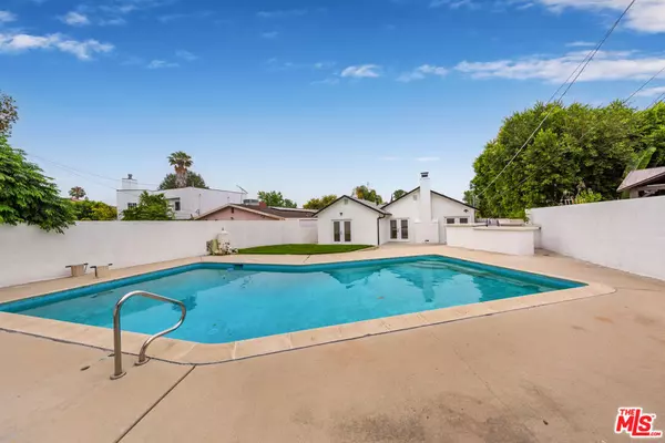 Tarzana, CA 91356,5103 Chimineas AVE