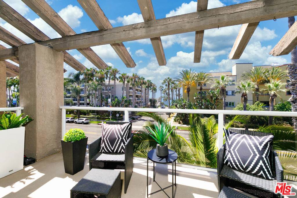 Long Beach, CA 90802,1415 E Ocean BLVD ##202