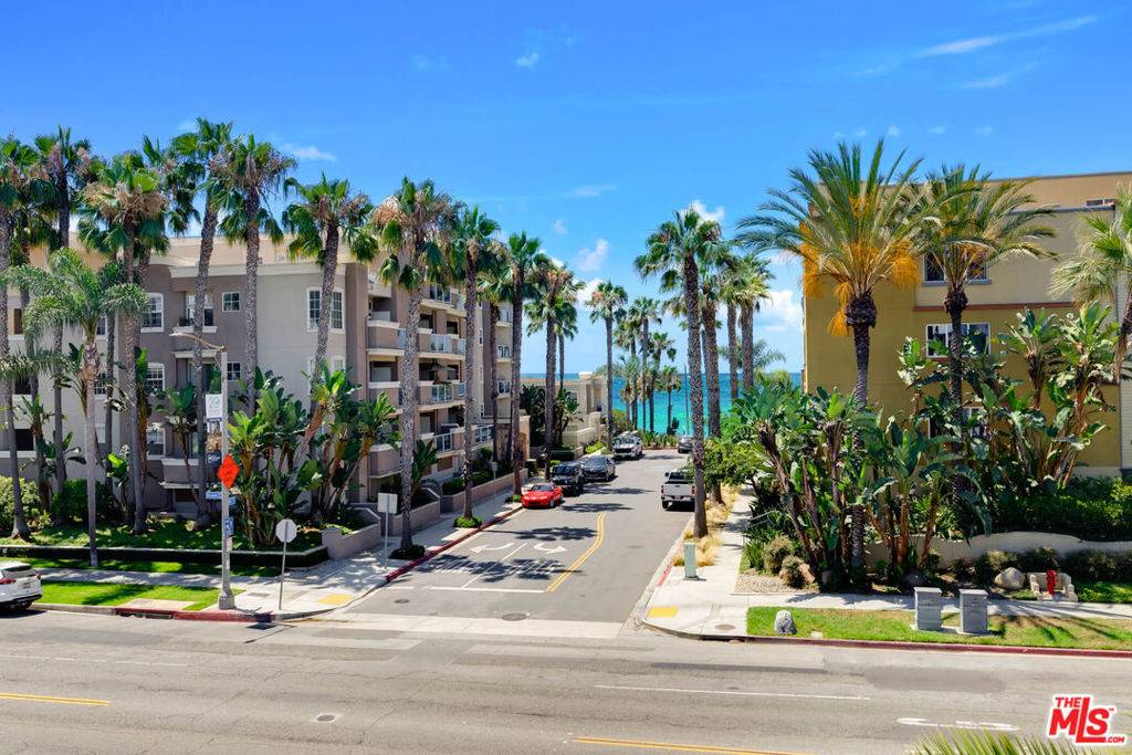 Long Beach, CA 90802,1415 E Ocean BLVD ##202