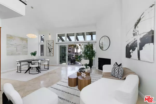 Long Beach, CA 90802,1415 E Ocean BLVD ##202