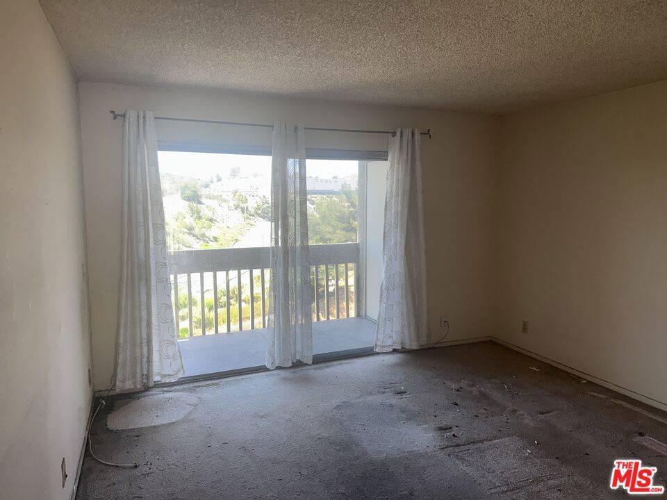Montebello, CA 90640,1610 Neil Armstrong ST #304