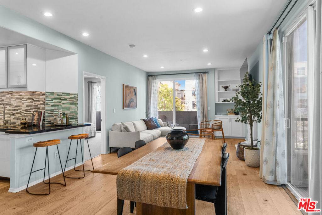 Marina Del Rey, CA 90292,4060 Glencoe AVE #231