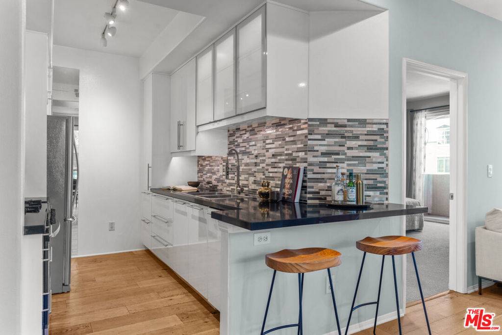Marina Del Rey, CA 90292,4060 Glencoe AVE #231