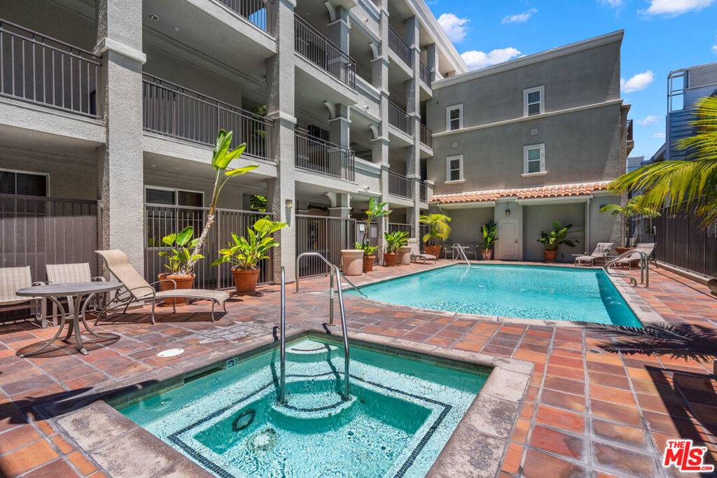 Marina Del Rey, CA 90292,4060 Glencoe AVE #231