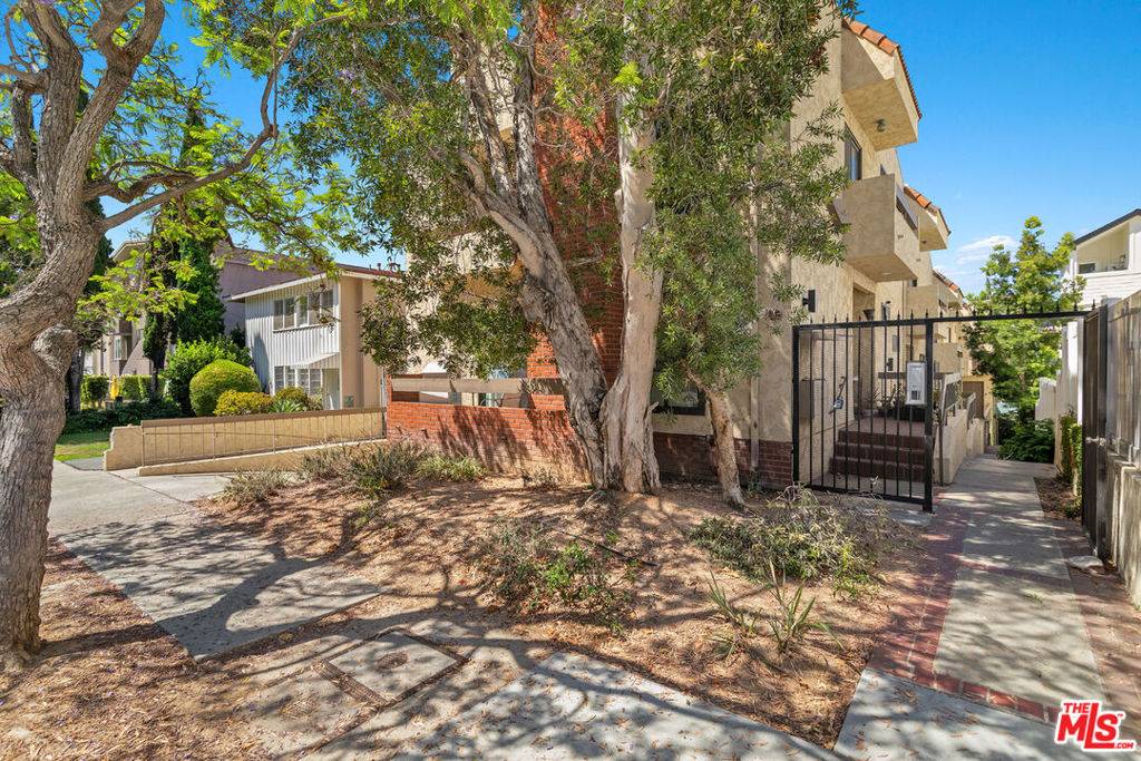 1825 Westholme AVE #2, Los Angeles, CA 90025