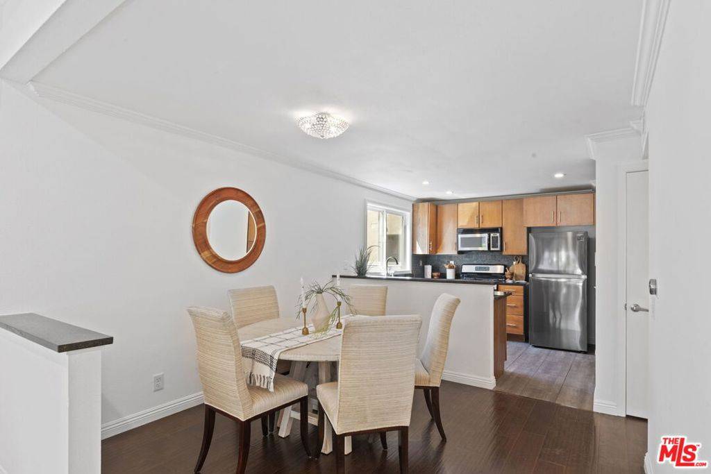 Playa Del Rey, CA 90293,8300 Manitoba ST #234