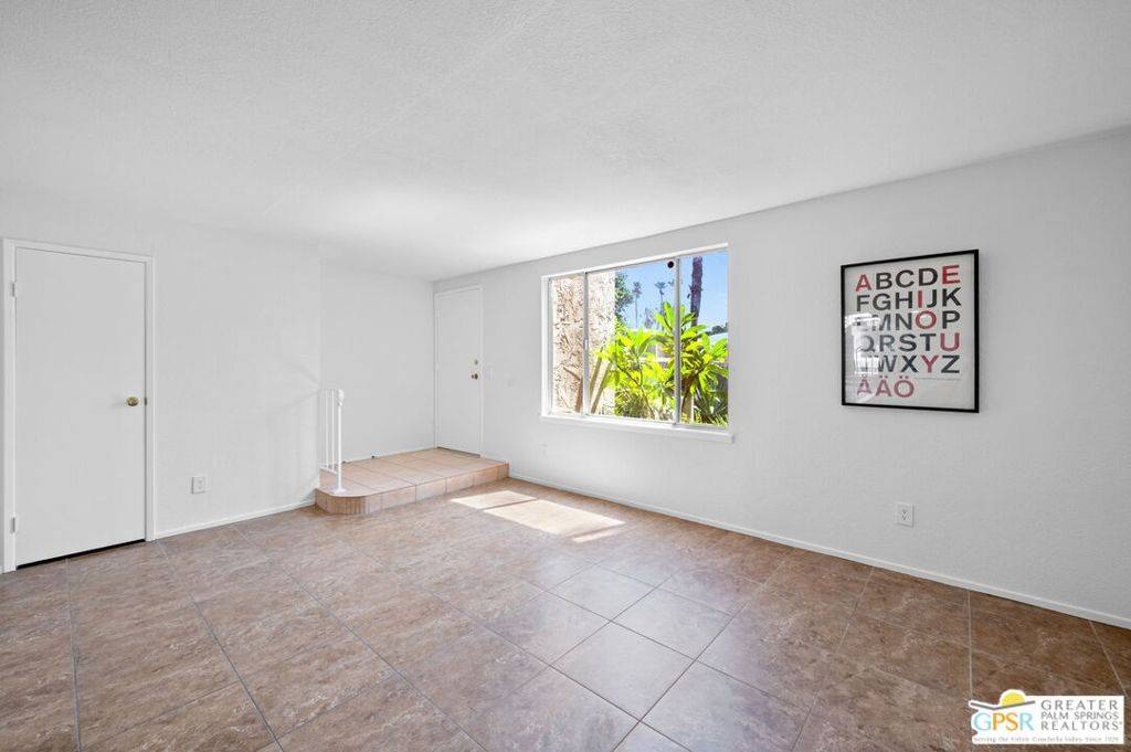 Palm Springs, CA 92262,110 E Via Escuela #C