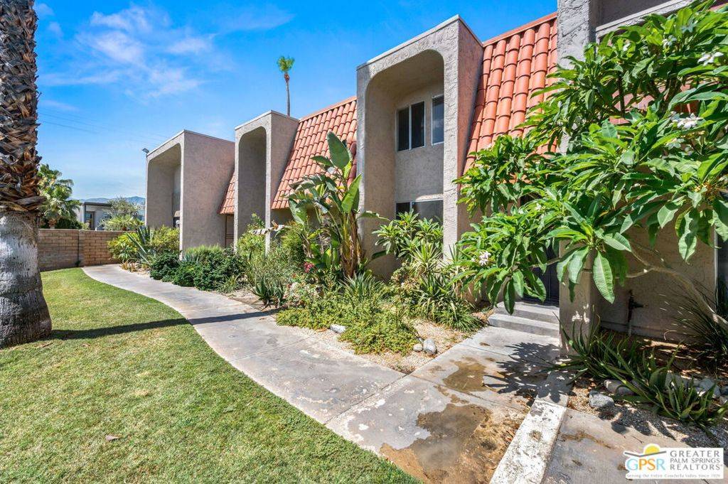 110 E Via Escuela #C, Palm Springs, CA 92262