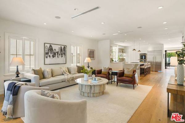 Los Angeles, CA 90036,613 N Gardner ST