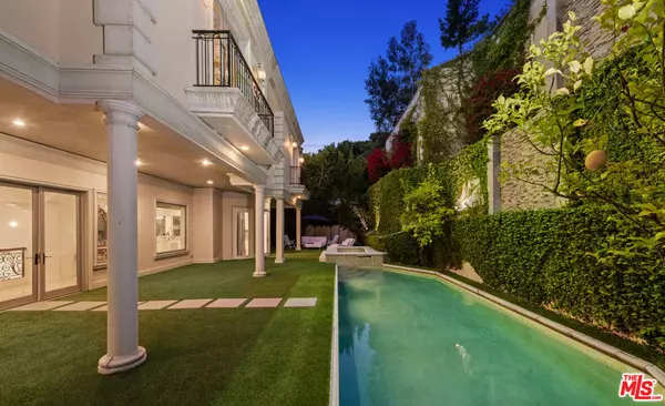 Beverly Hills, CA 90210,1455 Robmar DR