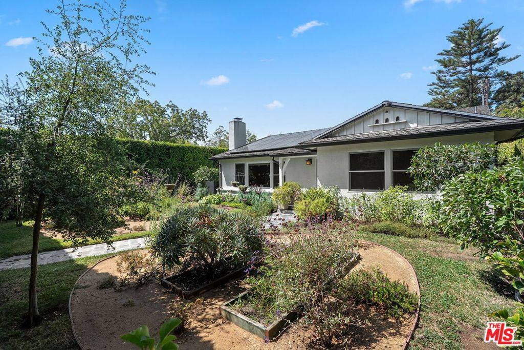 Santa Monica, CA 90402,752 25th ST