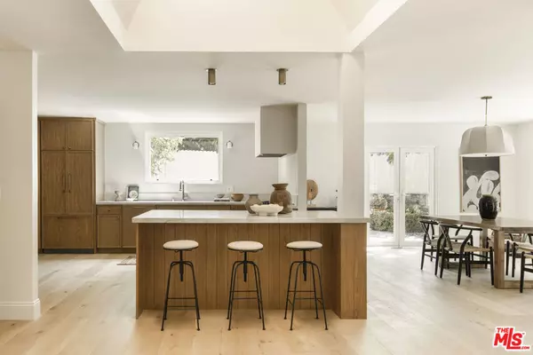 Malibu, CA 90265,30610 Las Estrellas DR