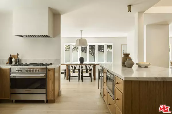 Malibu, CA 90265,30610 Las Estrellas DR
