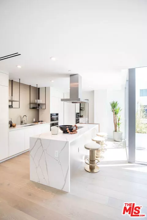 Beverly Hills, CA 90211,8600 Wilshire BLVD #GF15