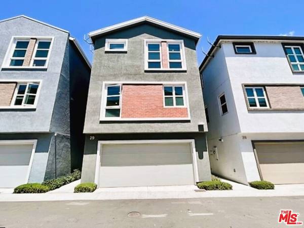 2700 E Chaucer ST #29, Los Angeles, CA 90065
