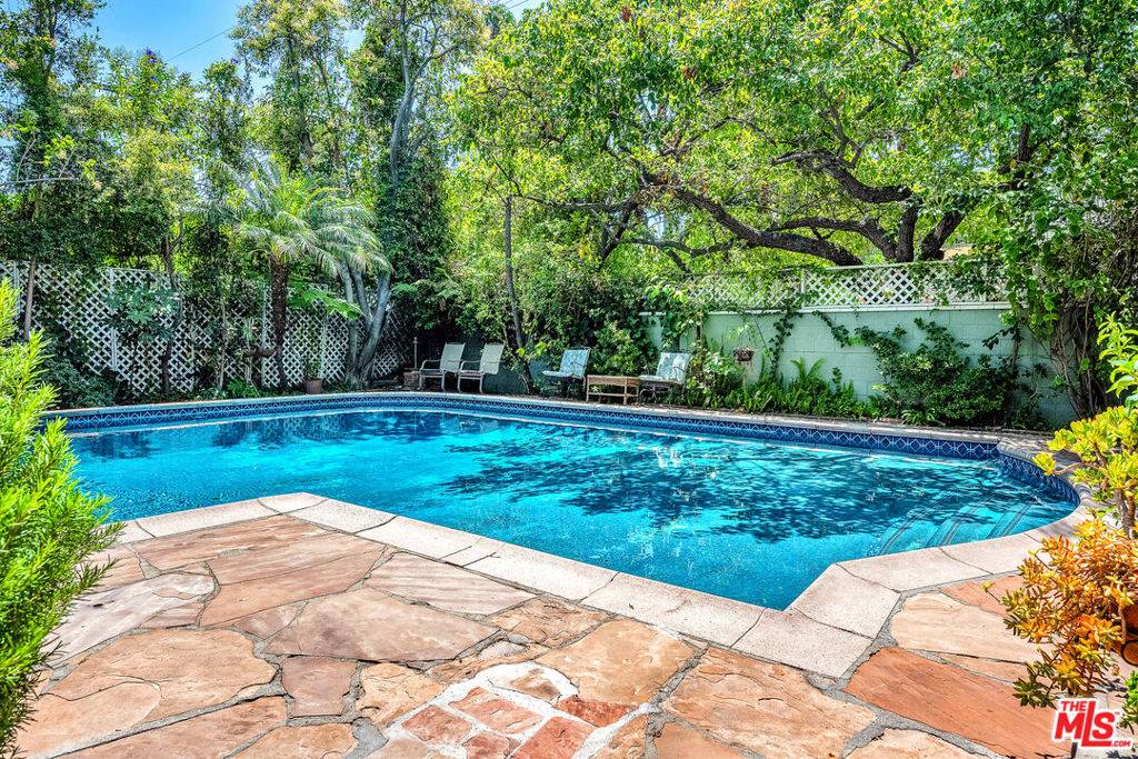 Valley Village, CA 91607,12144 Blix ST
