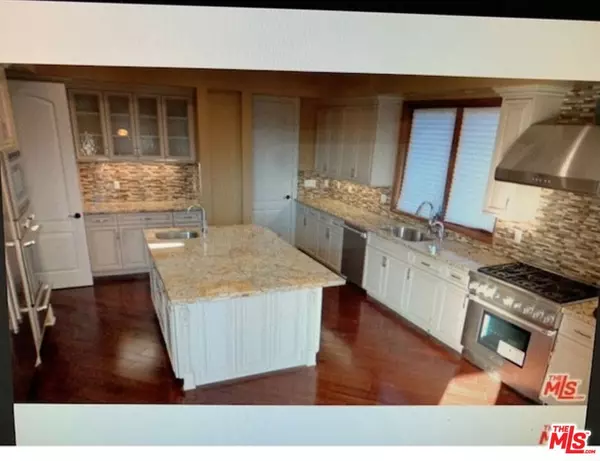 Santa Monica, CA 90403,Address not disclosed