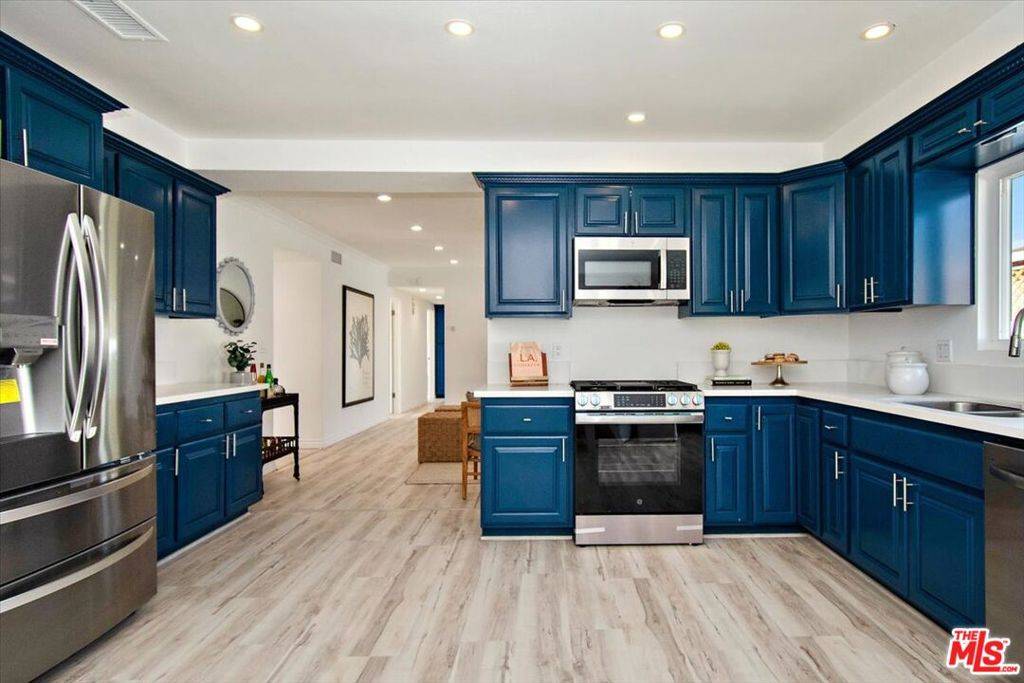12904 Shoup AVE, Hawthorne, CA 90250