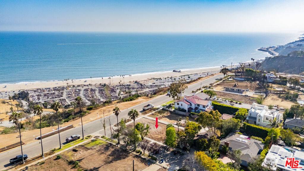Pacific Palisades, CA 90272,15921 Asilomar BLVD