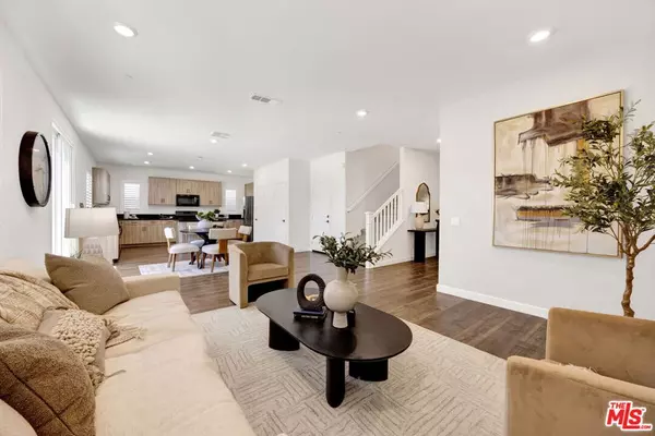 17028 Zion, Santa Clarita, CA 91387