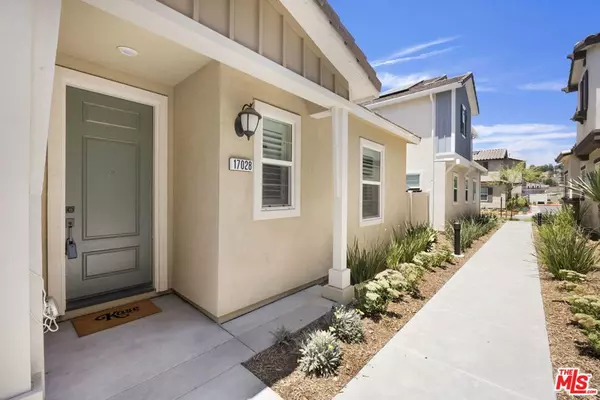 Santa Clarita, CA 91387,17028 Zion