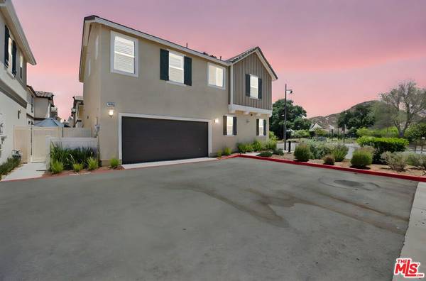 17028 Zion, Santa Clarita, CA 91387