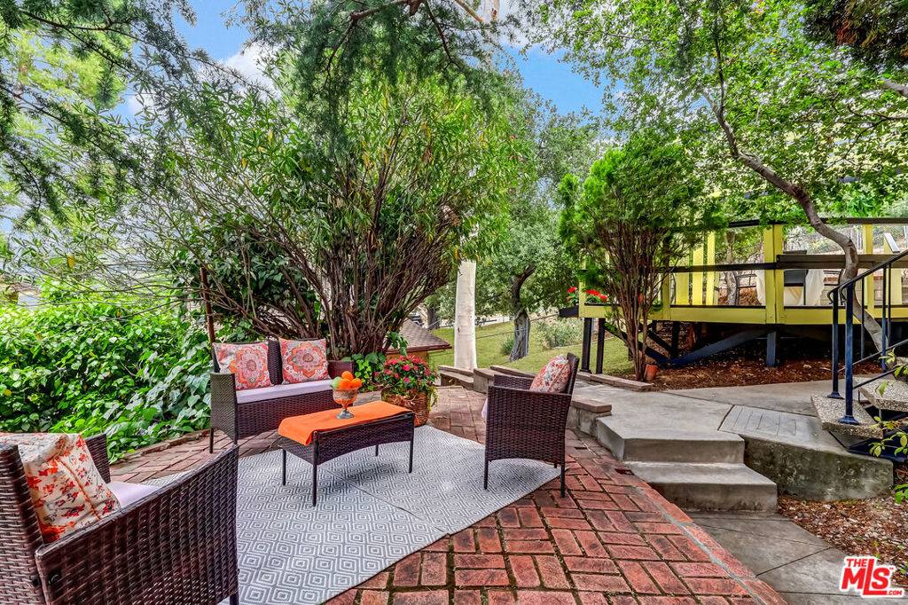 Sunland, CA 91040,7951 Glenties LN