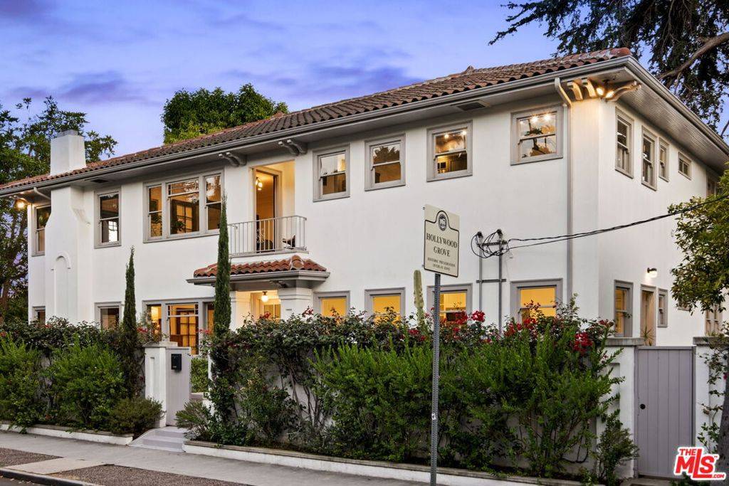 5850 Foothill DR, Los Angeles, CA 90068