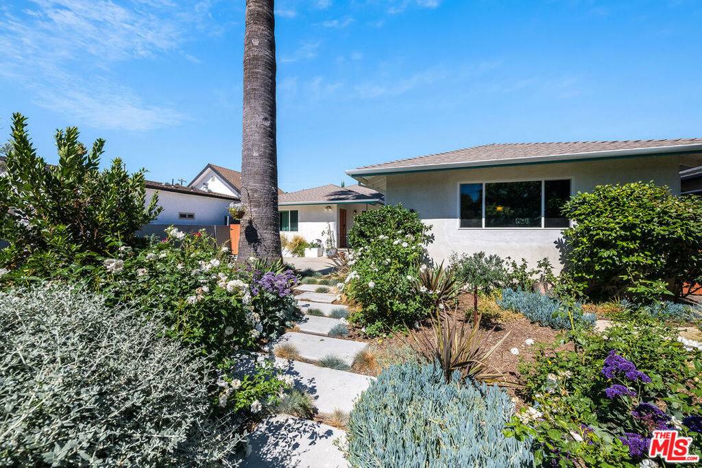 5651 Mammoth AVE, Van Nuys, CA 91401