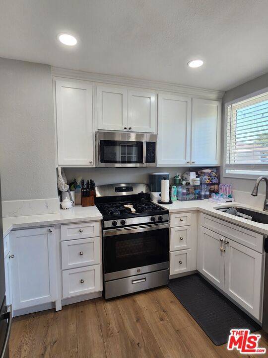 Los Angeles, CA 90059,1733 E 123rd ST