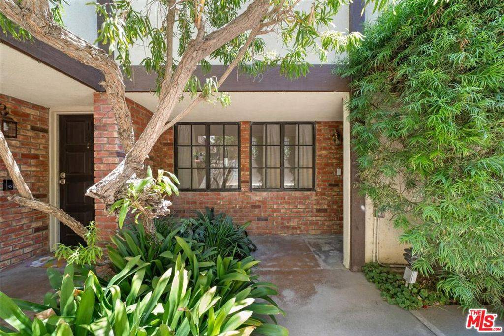 Glendale, CA 91202,1429 Valley View RD #19